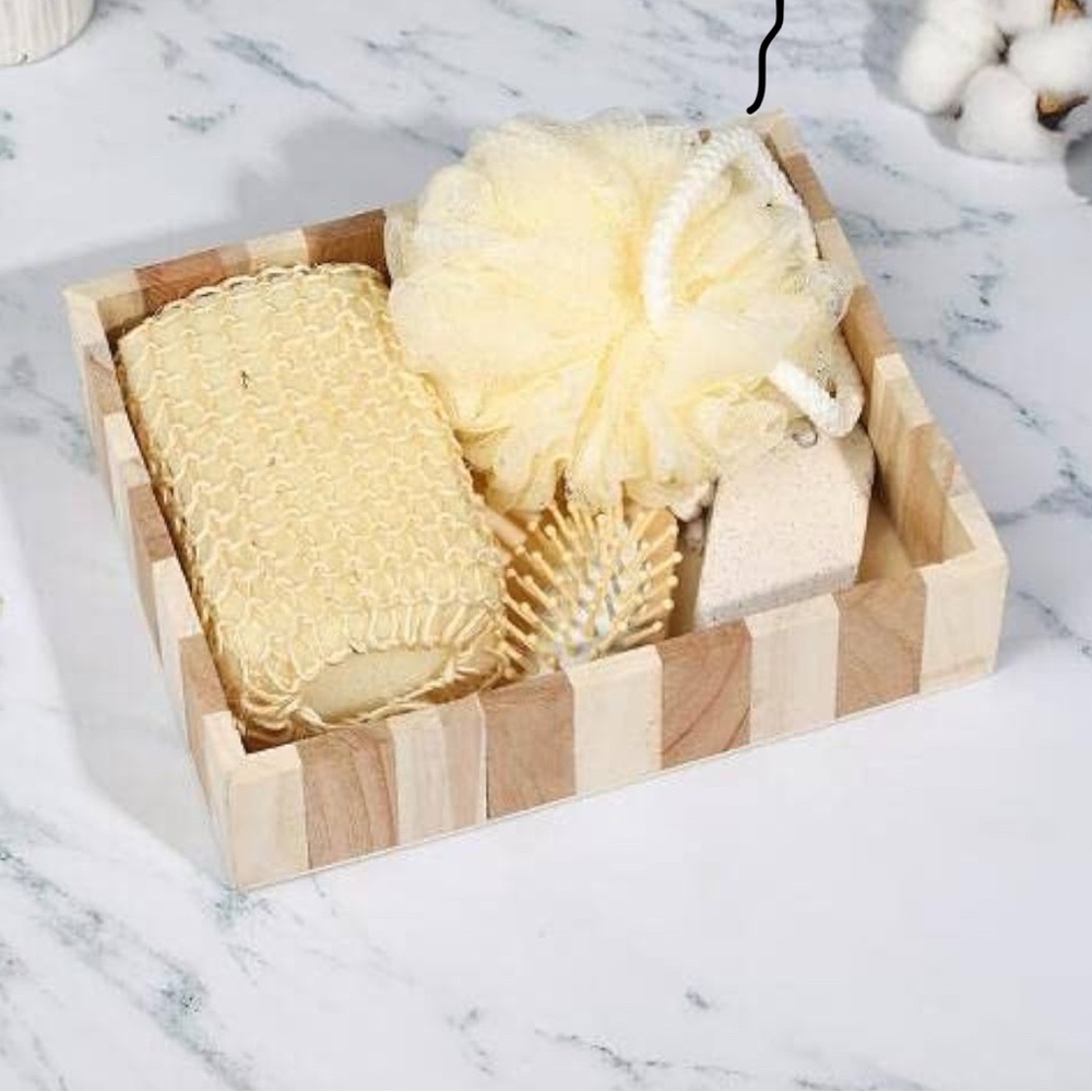 Natural Spa Gift Set with Cream Accessories